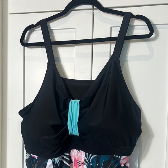 Hanna Nikole Black Floral One Piece Flowy Body Shaping Swimsuit Dress w/shorts - Picture 3 of 16